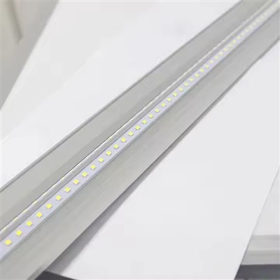 Llum Led Batten 110-277V 15W